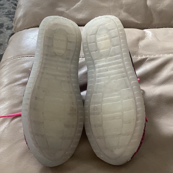Flashlights Chargeable Light Sneaker Shoes. Works great. Like new. Size 5 - Picture 6 of 9